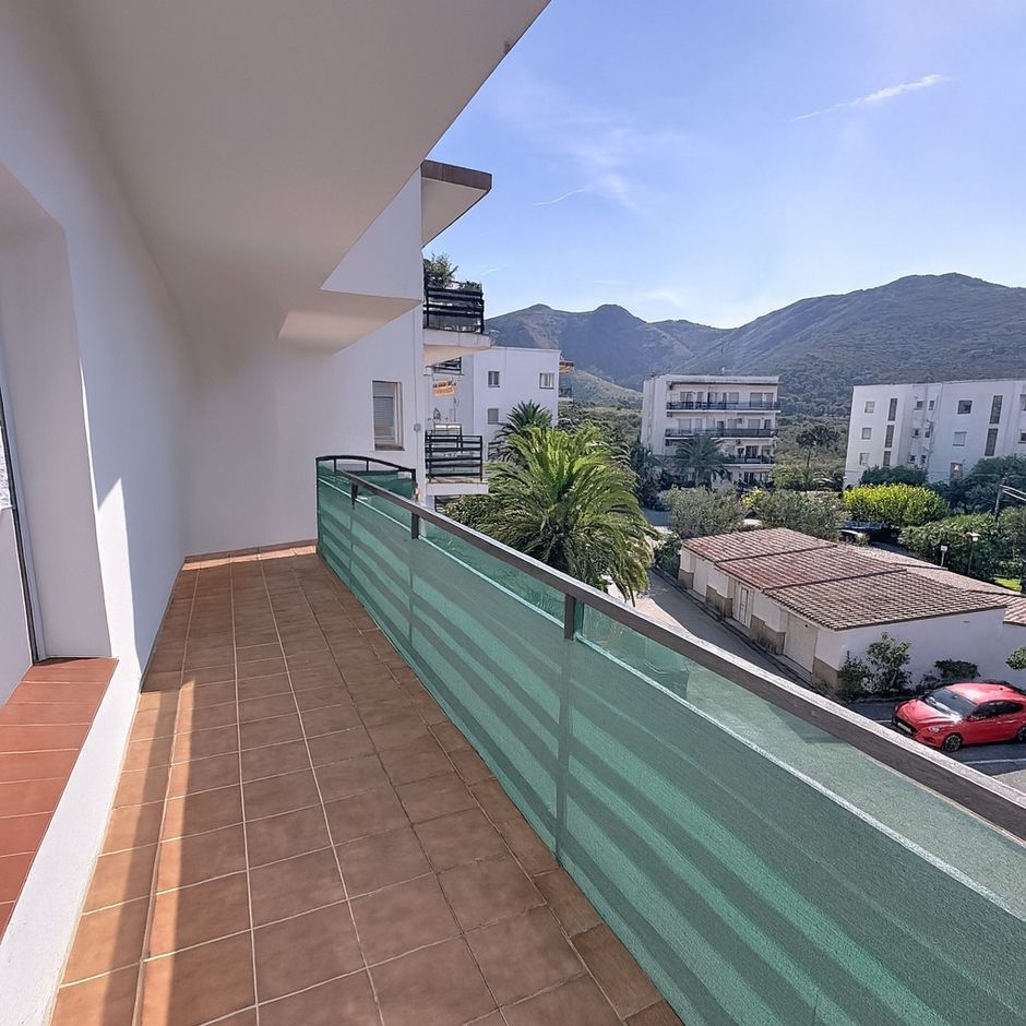 Exterior view of Flat for sale in Roses  with Heating and Balcony