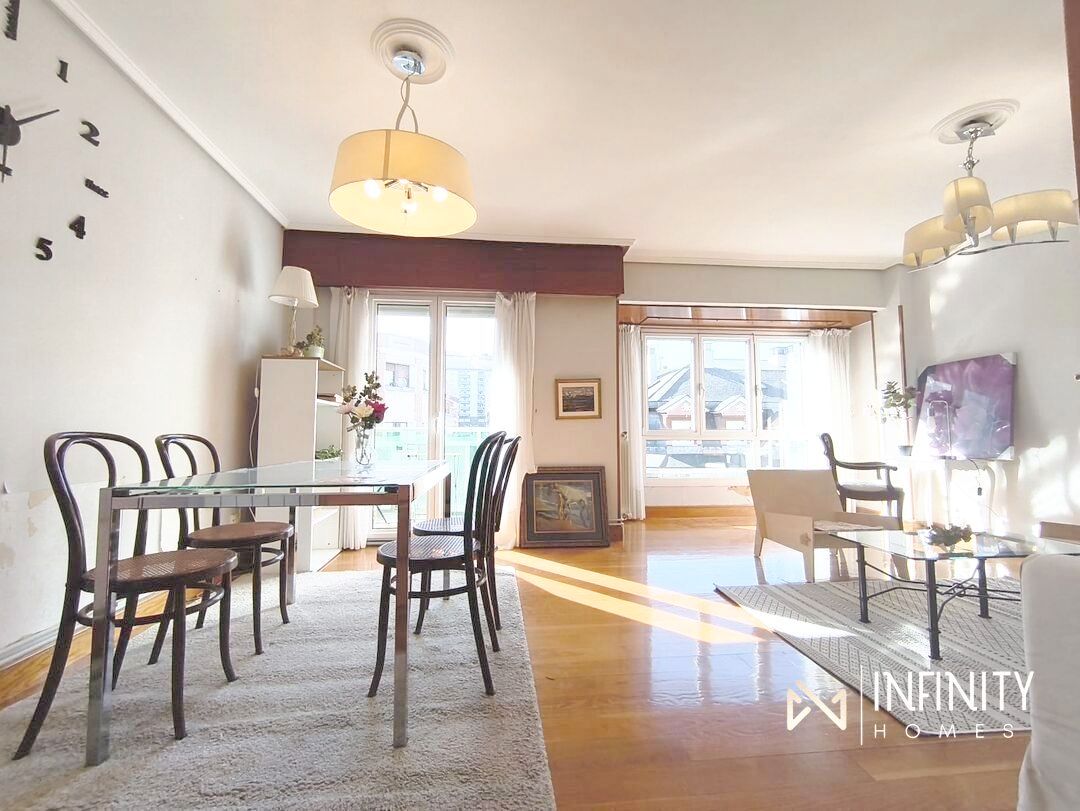 Dining room of Flat for sale in Santurtzi   with Heating, Terrace and Storage room