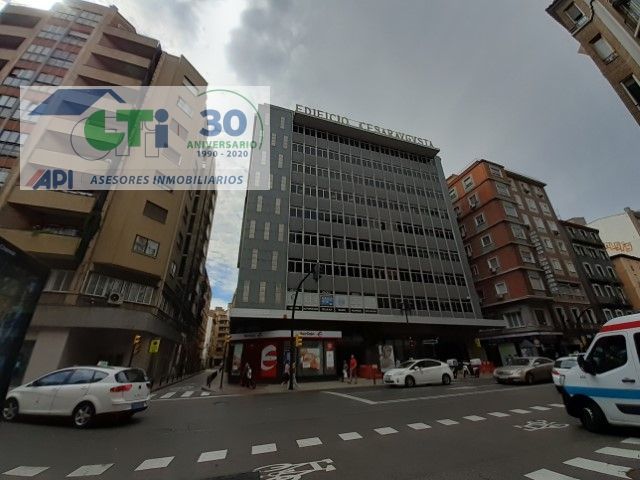 Vista exterior de Oficina en venda en  Zaragoza Capital