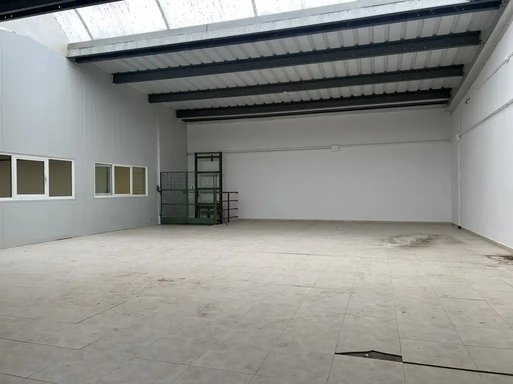 Industrial buildings for sale in Lugo  with Alarm