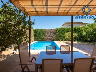 Casa bifamiliare con piscina in vendita a CISNE (VENT)