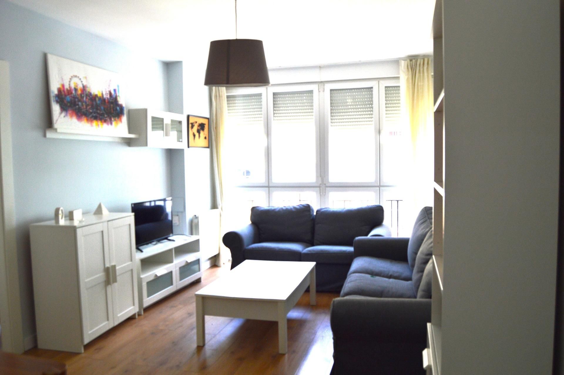 Living room of Flat to rent in  Granada Capital  with Air Conditioner and Heating