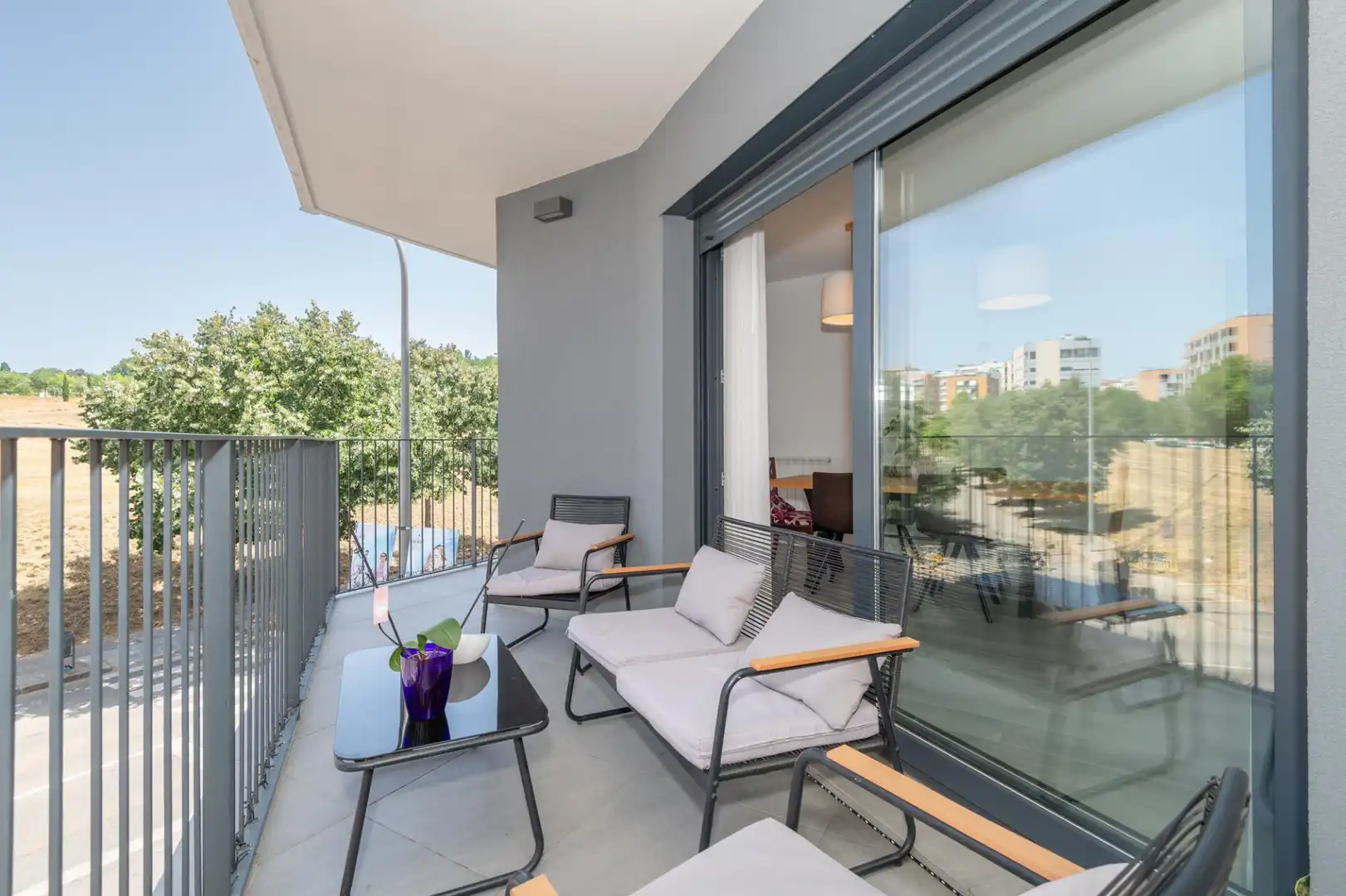 Terrassa de Apartament de lloguer en Girona amb Parquet i Piscina comunitària