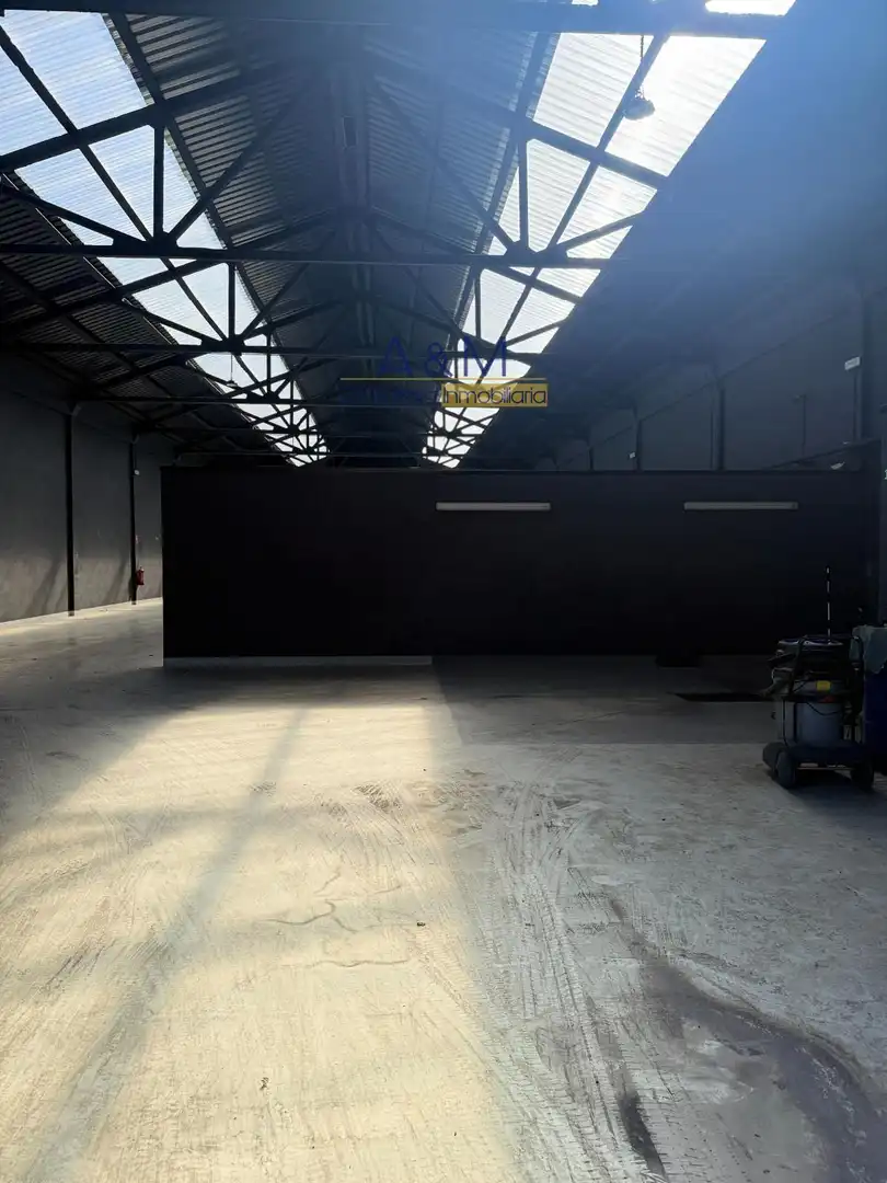 Fabrikhallen zur Miete in Valladolid