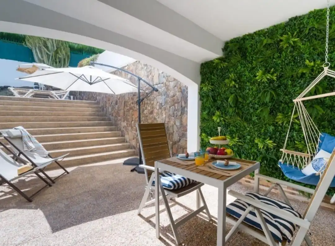 Terrasse von Erdgeschoss zur Miete in San Bartolomé de Tirajana mit Terrasse, Möbliert und Gemeinschaftspool