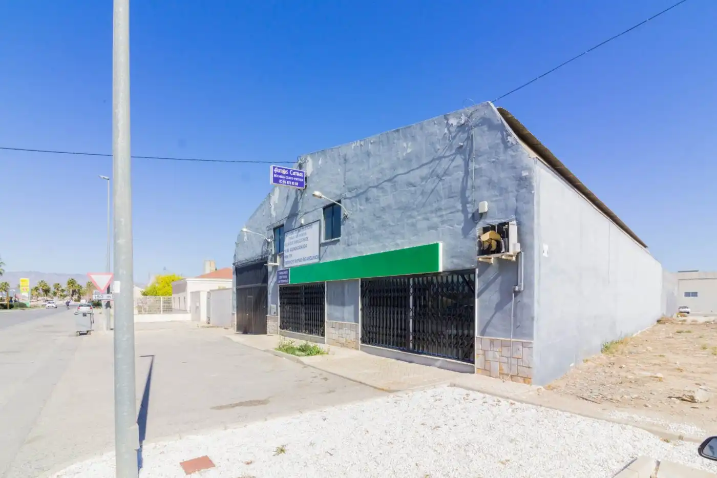 Exterior view of Industrial buildings for sale in Catral