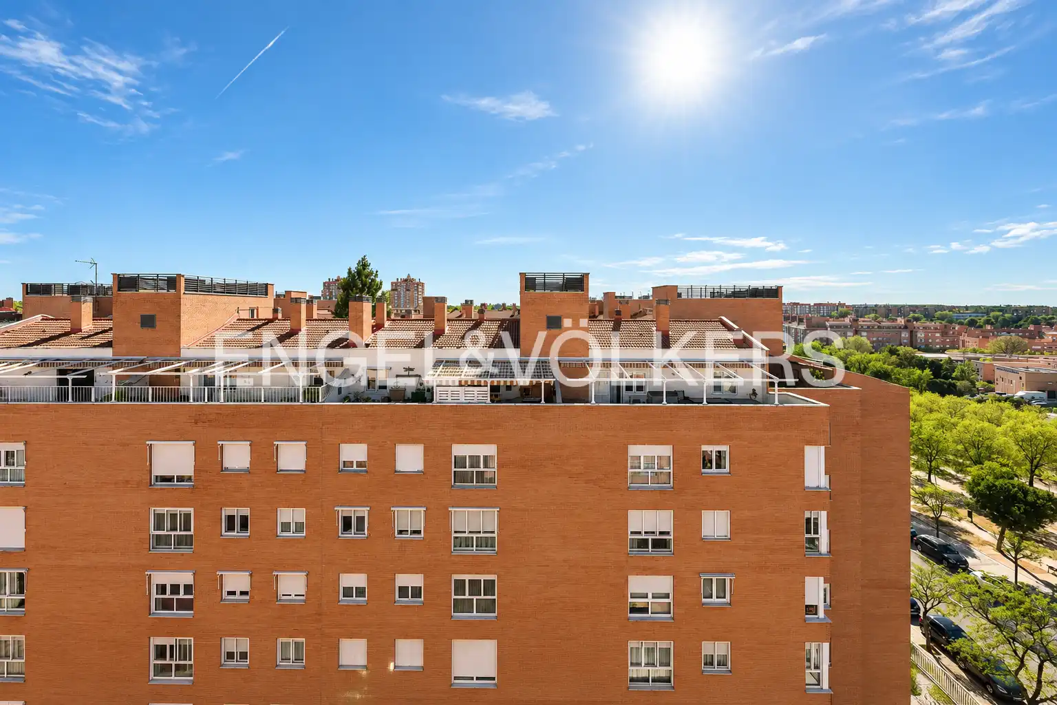 Exterior view of Attic for sale in Madrid  with Air Conditioner, Heating and Private garden