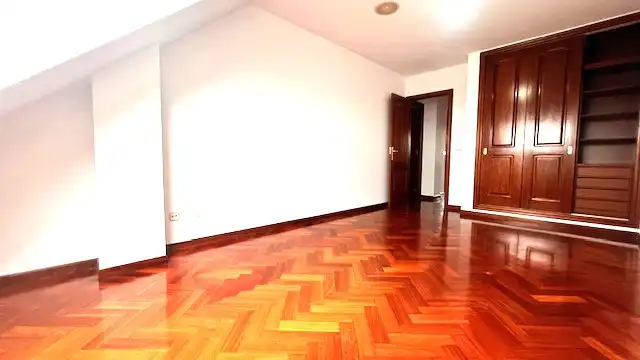 Habitación de Piso en venta en A Coruña Capital  con Calefacción, Parquet y Trastero