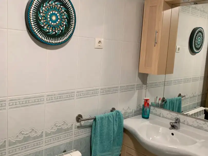 Bathroom of Flat for sale in Navalagamella, Madrid