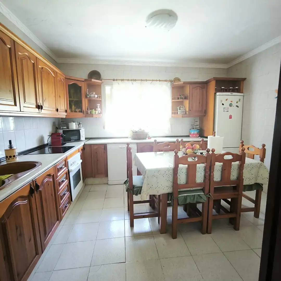 Cuina de Casa o xalet en venda en Jimena de la Frontera amb Piscina
