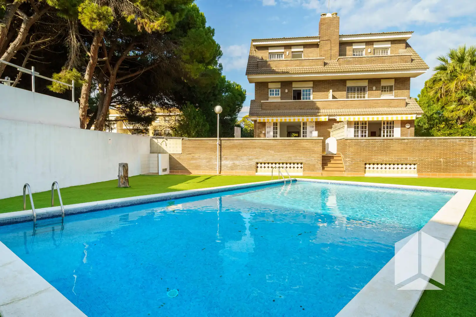 Piscina de Pis en venda en Castelldefels amb Terrassa, Moblat i Forn