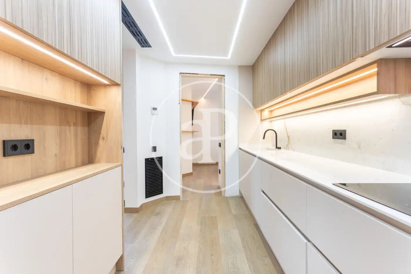 Cocina de Piso en venta en Sant Feliu de Llobregat con Aire acondicionado, Calefacción y Amueblado