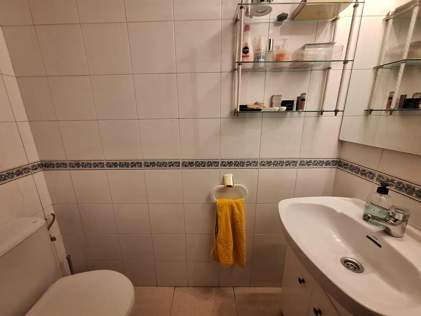 Baño de Casa adosada en venta en Sabadell con Aire acondicionado, Jardín privado y Terraza