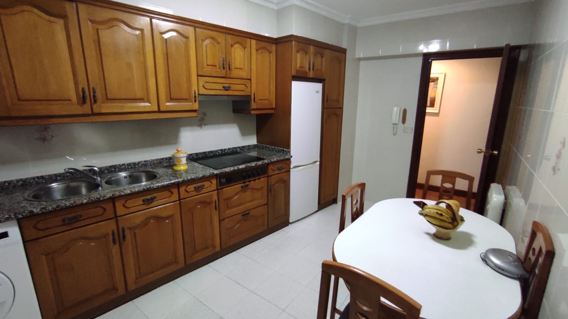 Cuina de Pis en venda en Ermua amb Calefacció, Moblat i Balcó