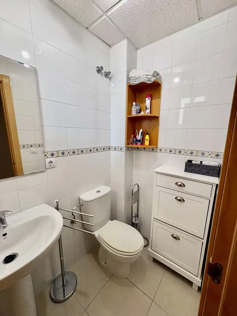 Bany de Casa o xalet en venda en Gerena amb Aire condicionat, Calefacció i Terrassa