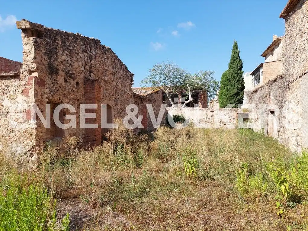 Terreny residencial en venda a Poble