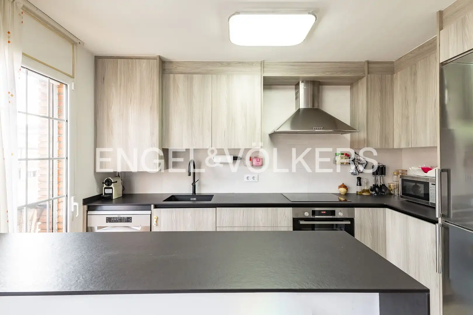Cocina de Dúplex en venta en Llinars del Vallès con Calefacción, Parquet y Terraza