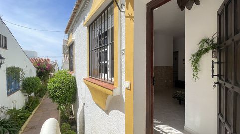 Foto 2 de Casa adosada en venda a Guadalmansa, Estepona