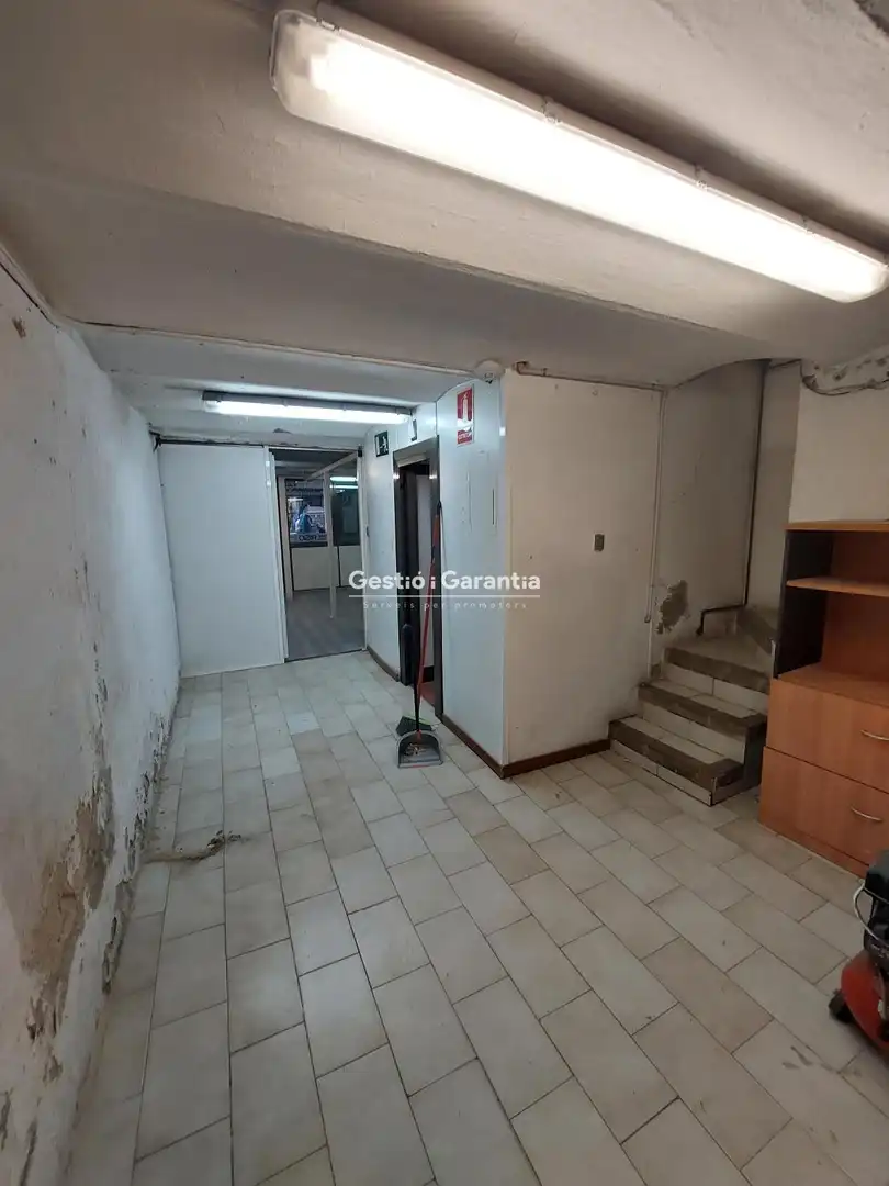 Local comercial de lloguer a Comte Borrell, imagen 12
