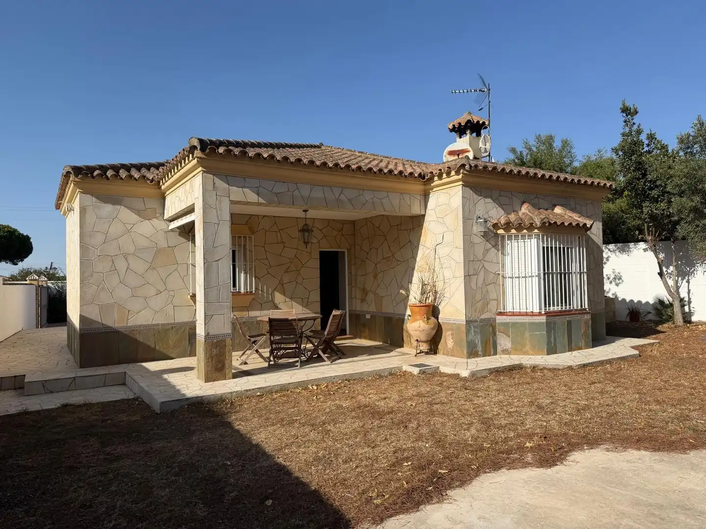 Vista exterior de Casa o chalet en venta en Chiclana de la Frontera con Jardín privado, Terraza y Trastero