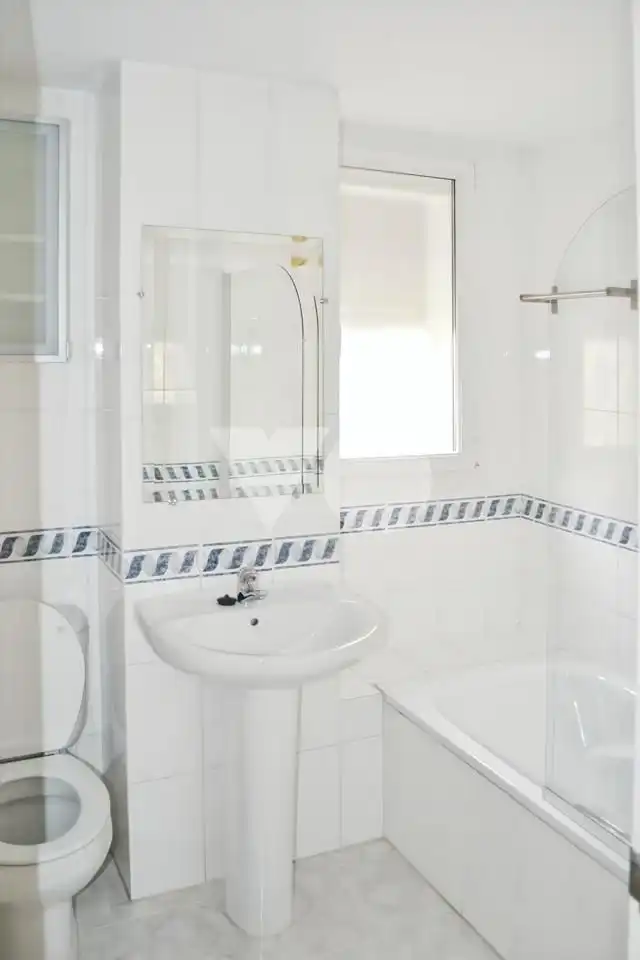 Bathroom of Flat for sale in Torrejón de Ardoz  with Heating and Swimming Pool