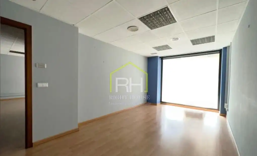 Local en venta en Encamp