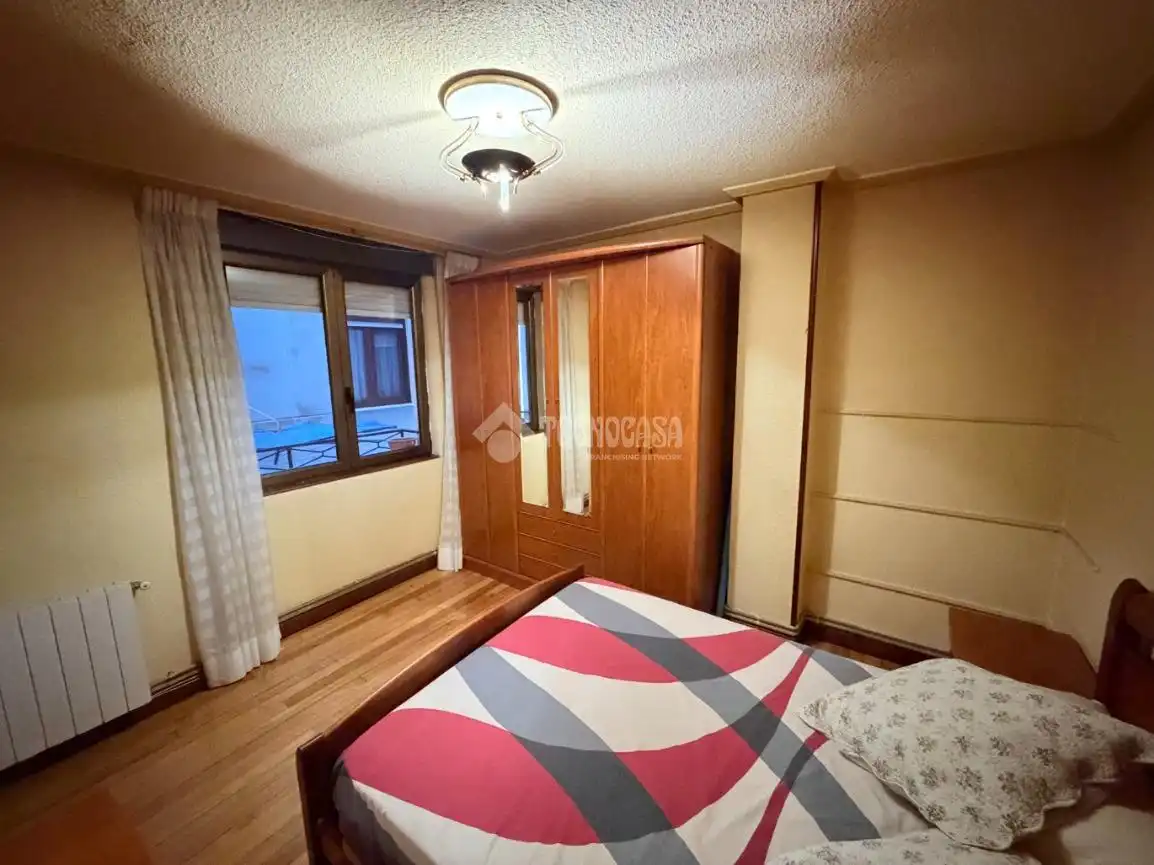 Habitación de Piso en venta en Santander con Calefacción, Parquet y Trastero