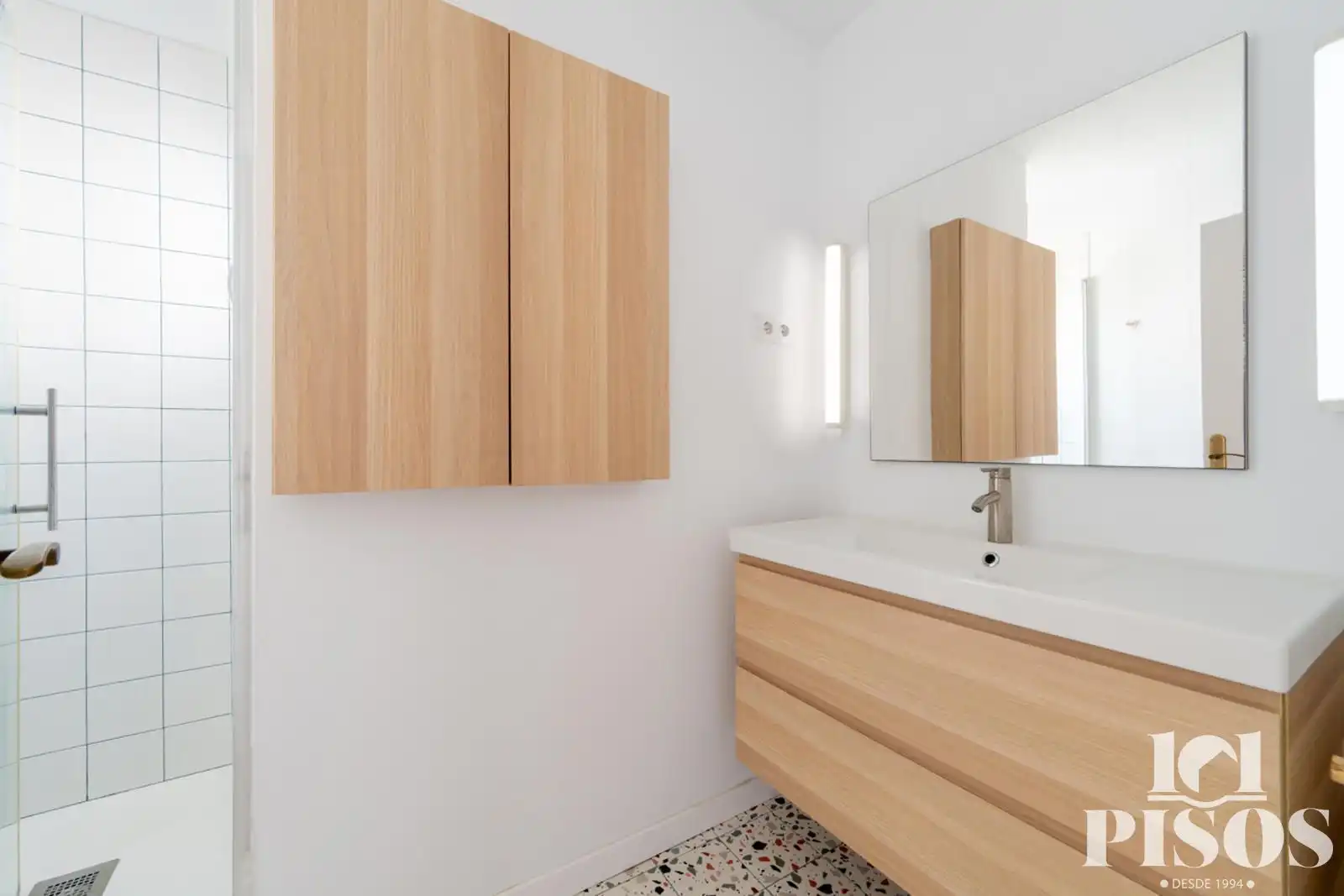 Baño de Ático en venta en Barcelona con Aire acondicionado, Calefacción y Parquet