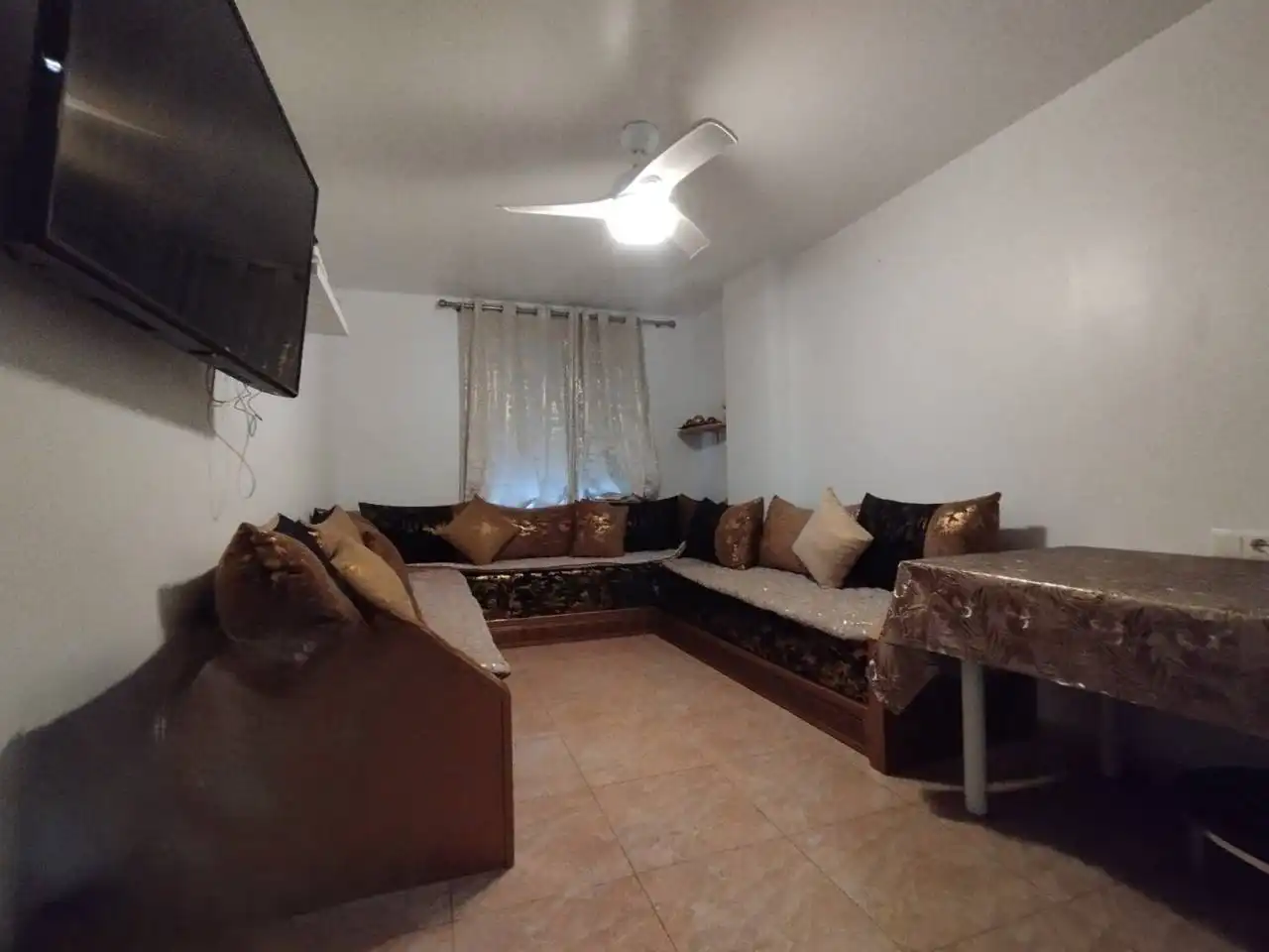 Flat for sale in Pasaje Campoamor, imagen 2