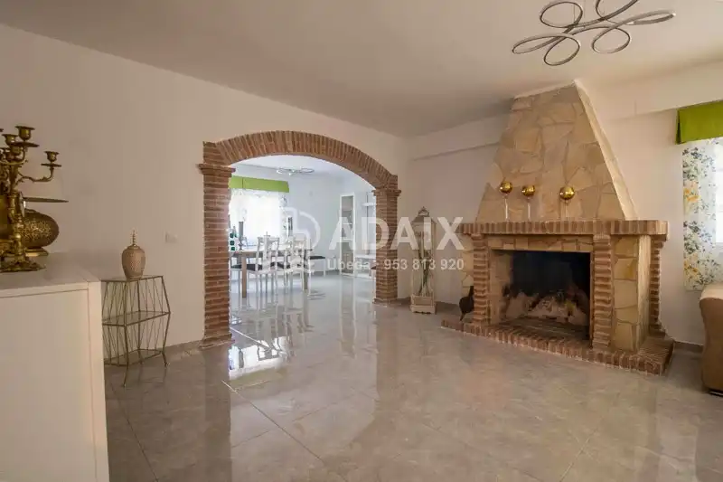 Country homes for sale in Úbeda