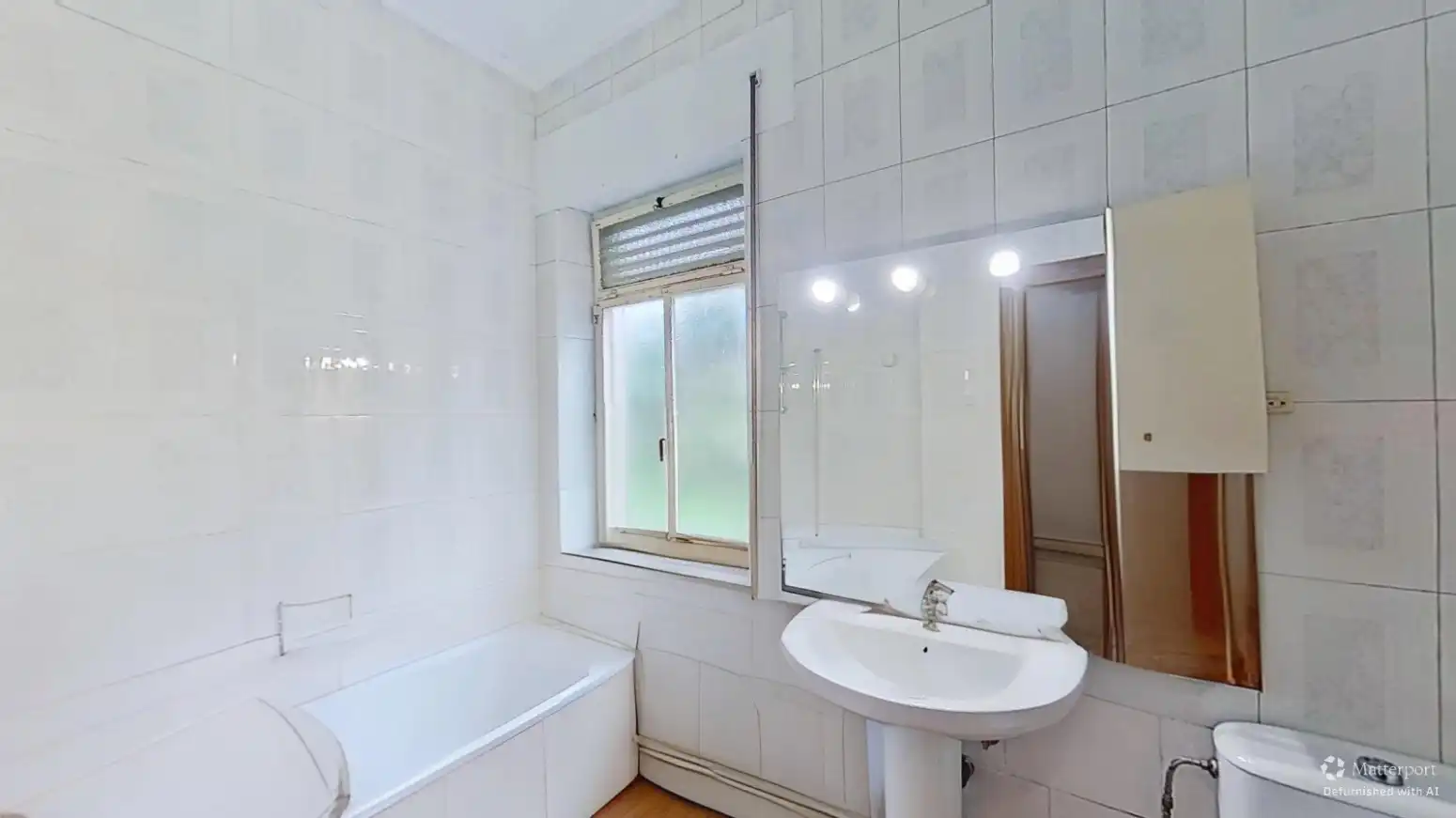 Bathroom of Houses for sale in Torrelavega   with Heating, Parquet flooring and Terrace