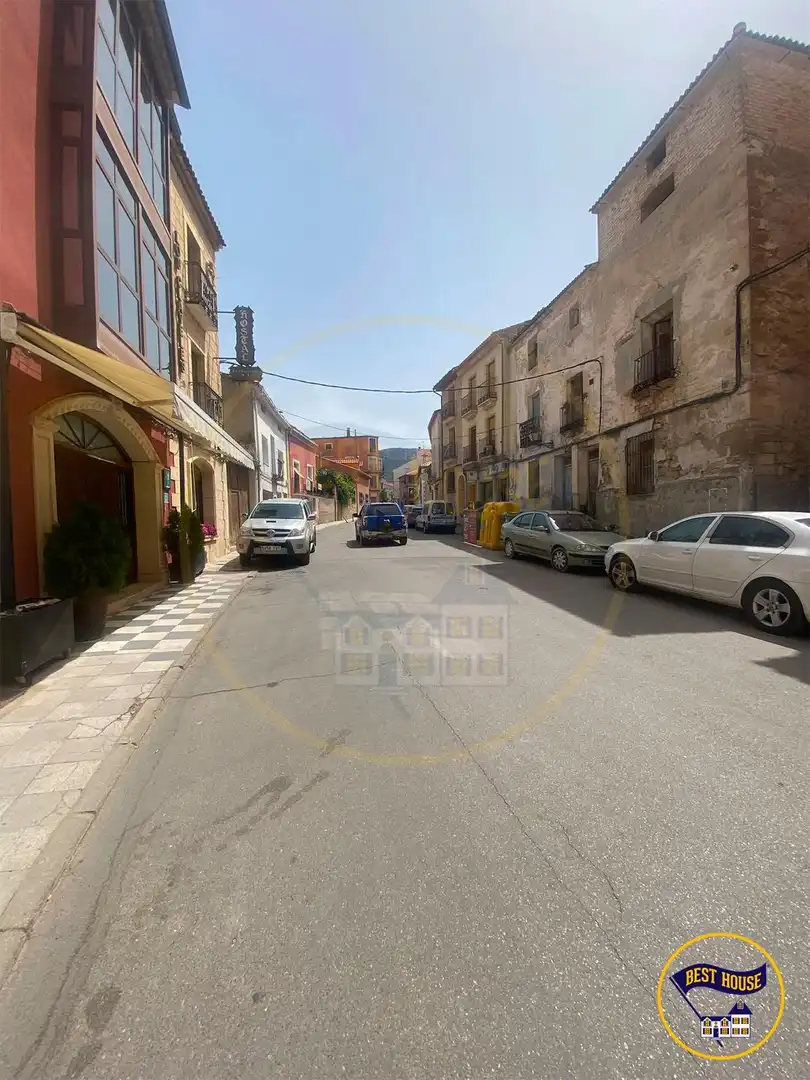 Vista exterior de Pis en venda en Priego amb Calefacció, Traster i Moblat