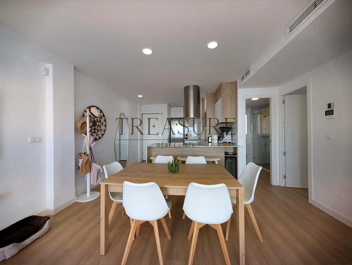 Comedor de Piso en venta en Cartagena con Aire acondicionado y Amueblado