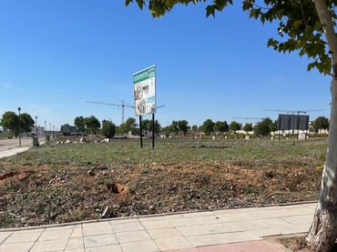 Terreny residencial en venda a Calle Jadraque 77