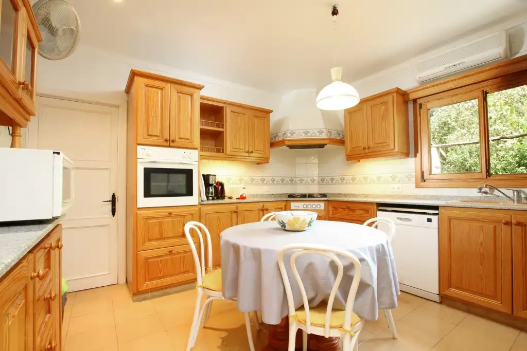 Cocina de Finca rústica en venta en Pollença con Aire acondicionado, Calefacción y Jardín privado