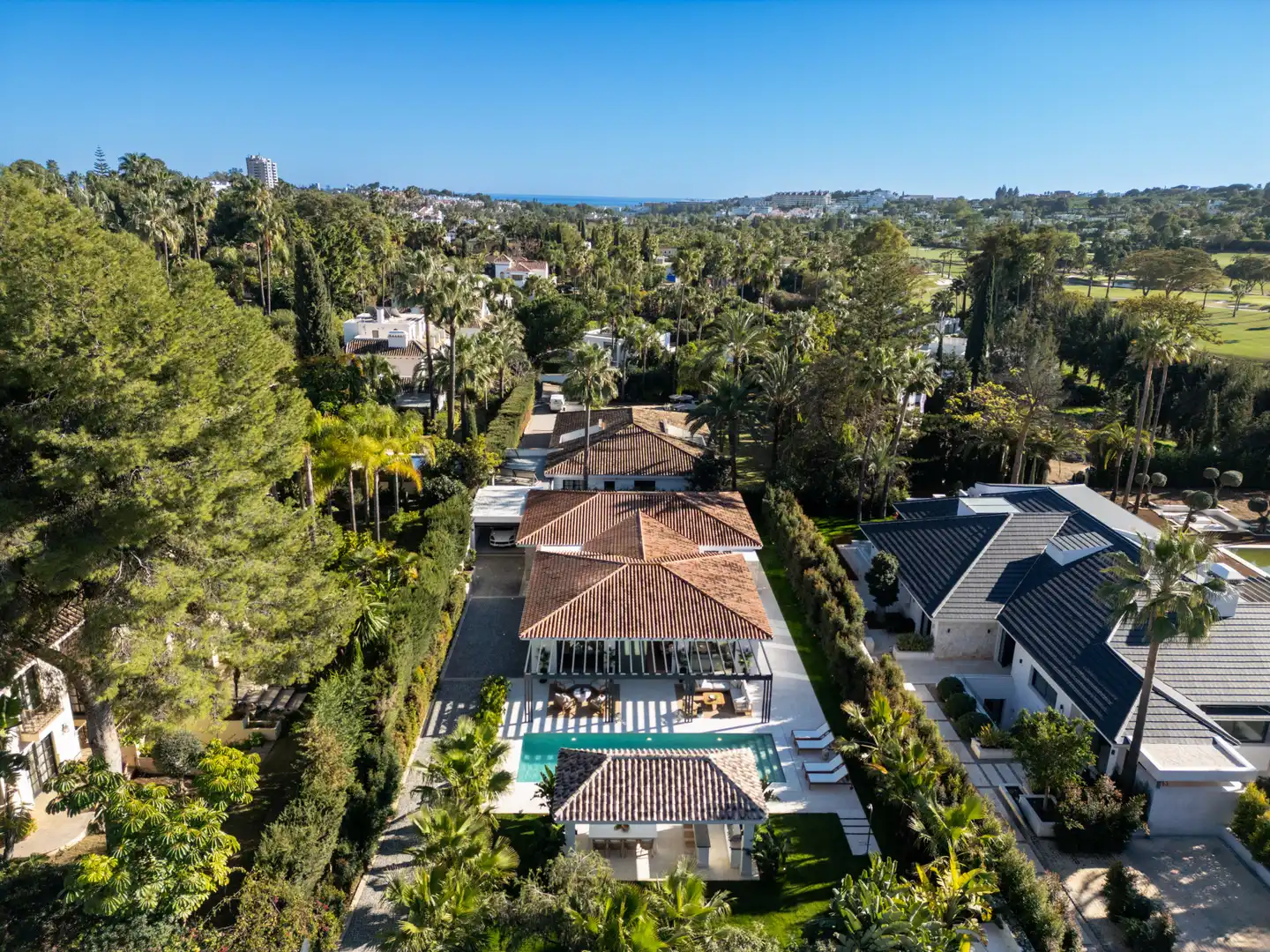 Haus mit Pool zum Verkauf in Nueva Andalucía