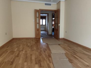 Pis amb ascensor en venda a Ensanche - Franciscanos