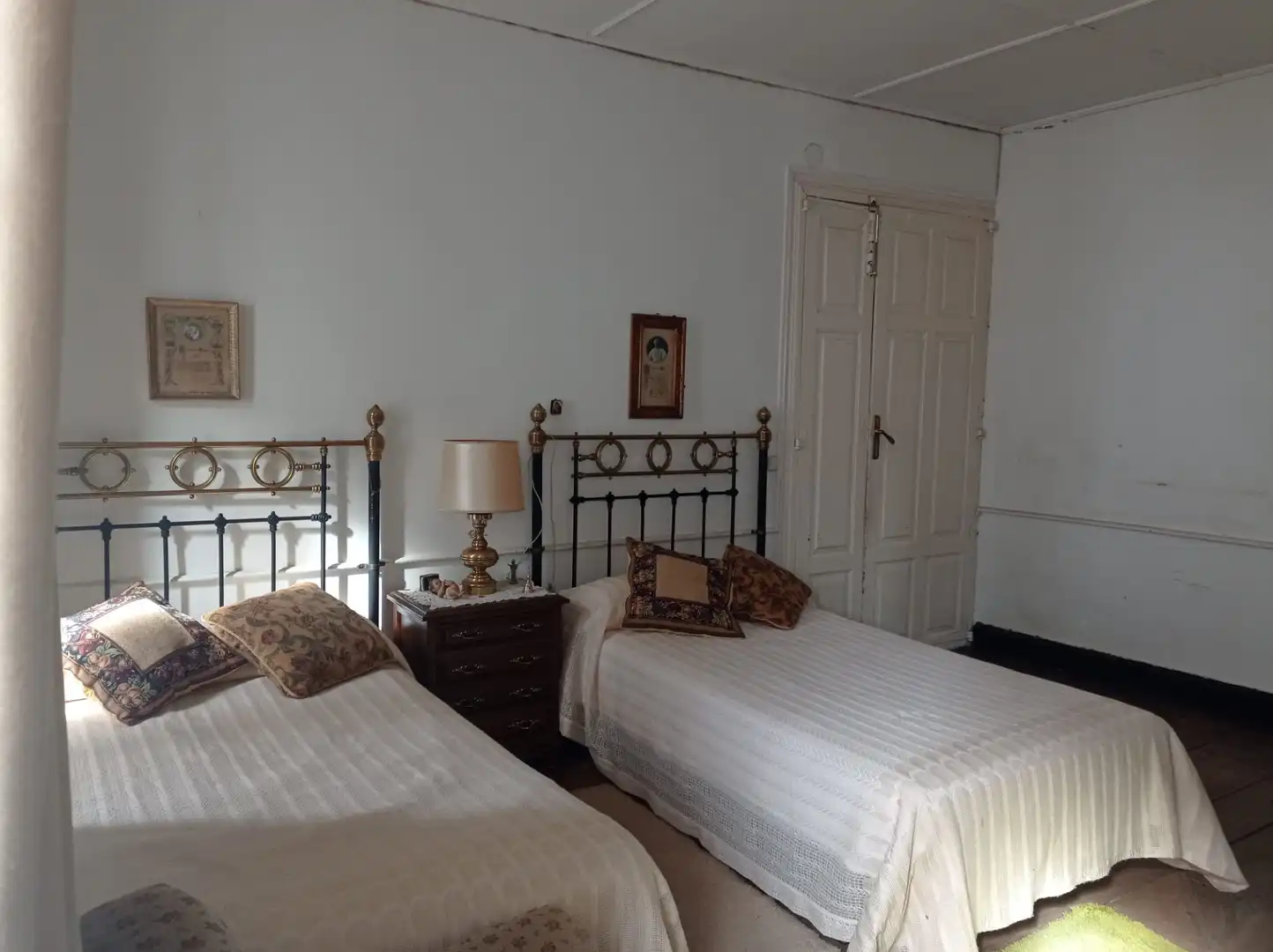 Dormitori de Casa adosada en venda en A Fonsagrada  amb Jardí privat, Moblat i Balcó