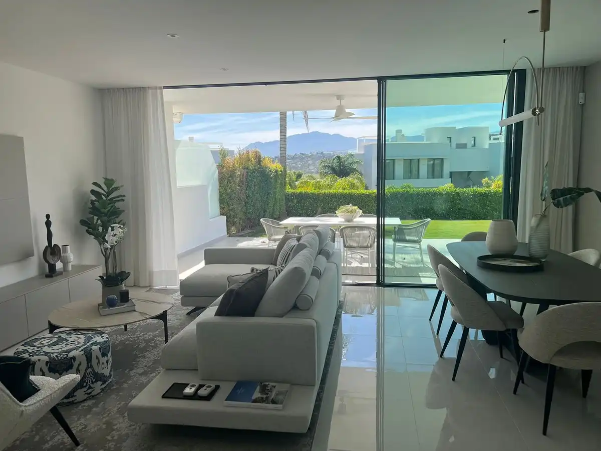 Living room of Apartments for rent in Estepona  with Air Conditioner, Parquet flooring and Terrace