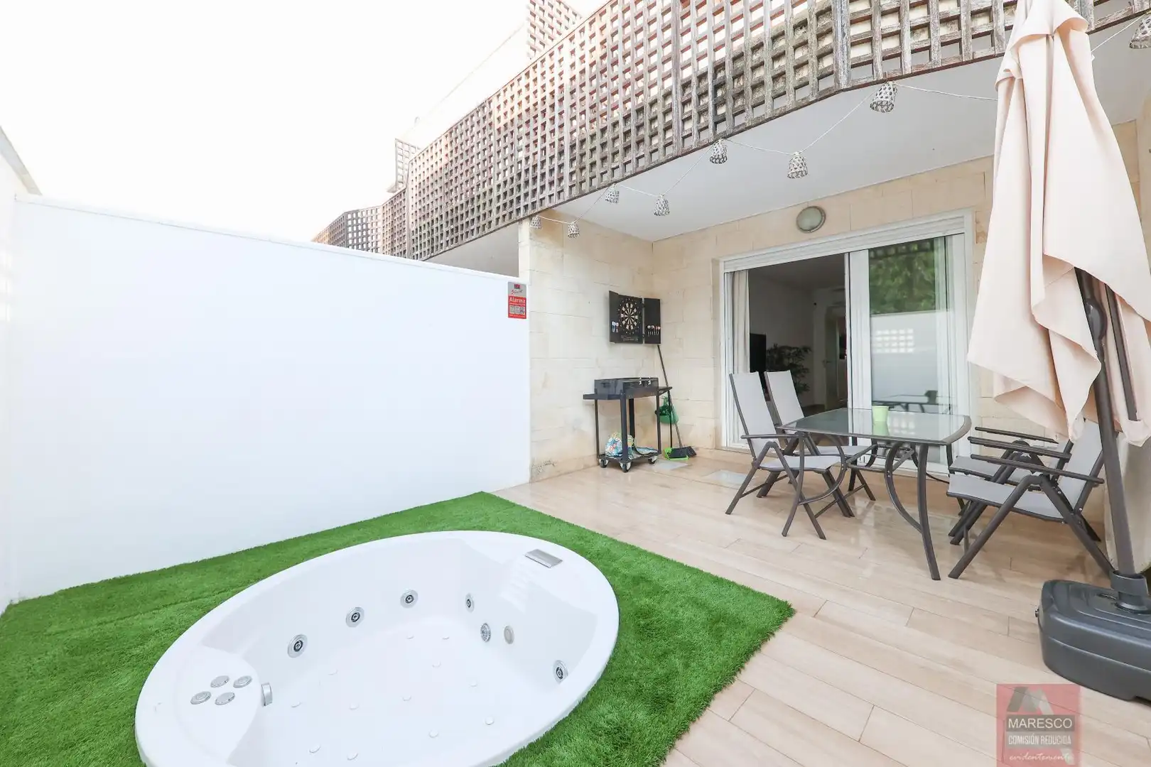 Terrasse von Einfamilien-Reihenhaus zum Verkauf in Mijas mit Klimaanlage, Terrasse und Abstellraum