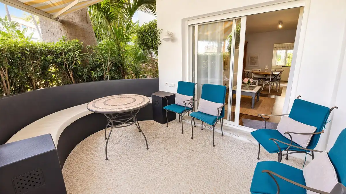 Planta baja en venta en Elviria