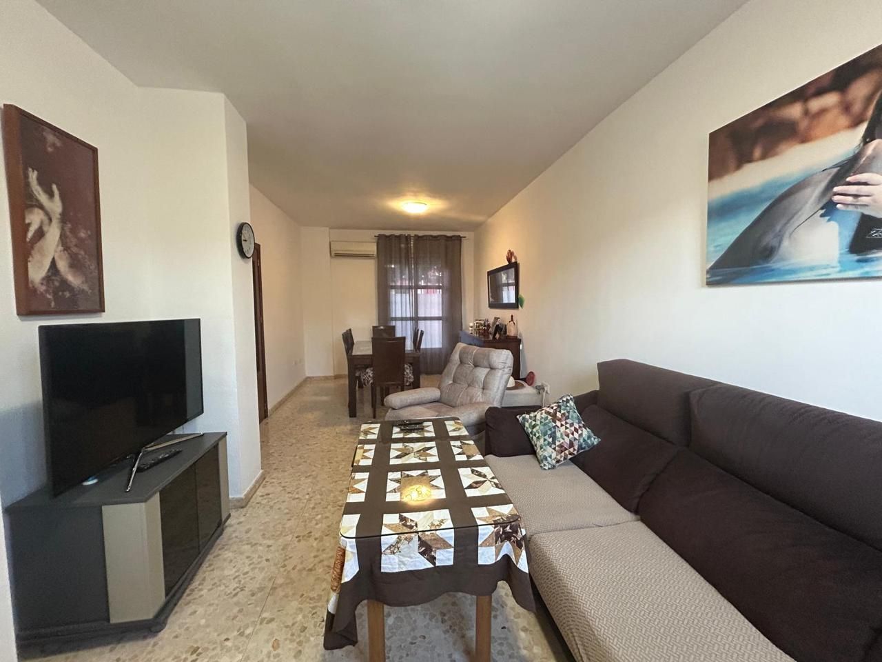 Sala d'estar de Casa o xalet en venda en Dos Hermanas amb Aire condicionat i Calefacció