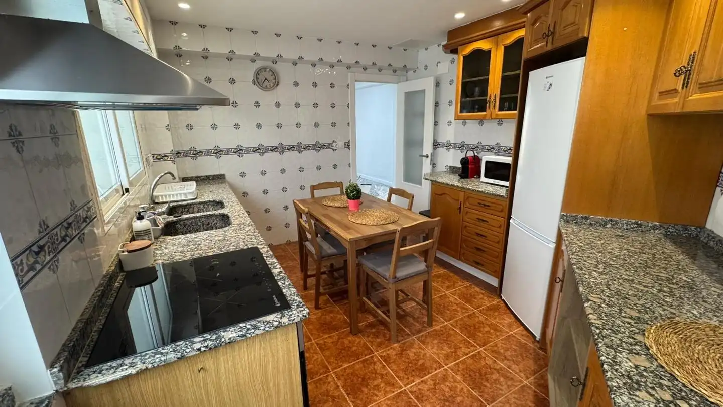 Habitación en Mestre Marçal, Torrefiel