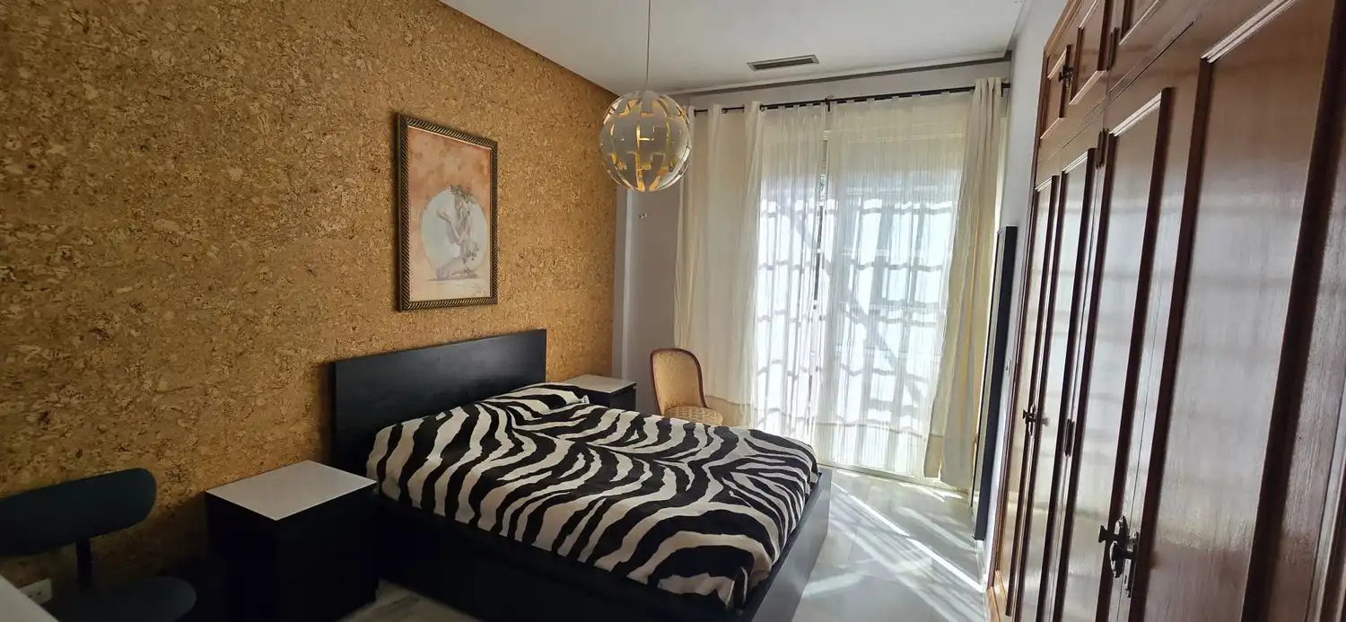 Casa amb balcó en venda a Avenida de  Medina Sidonia, imagen 40