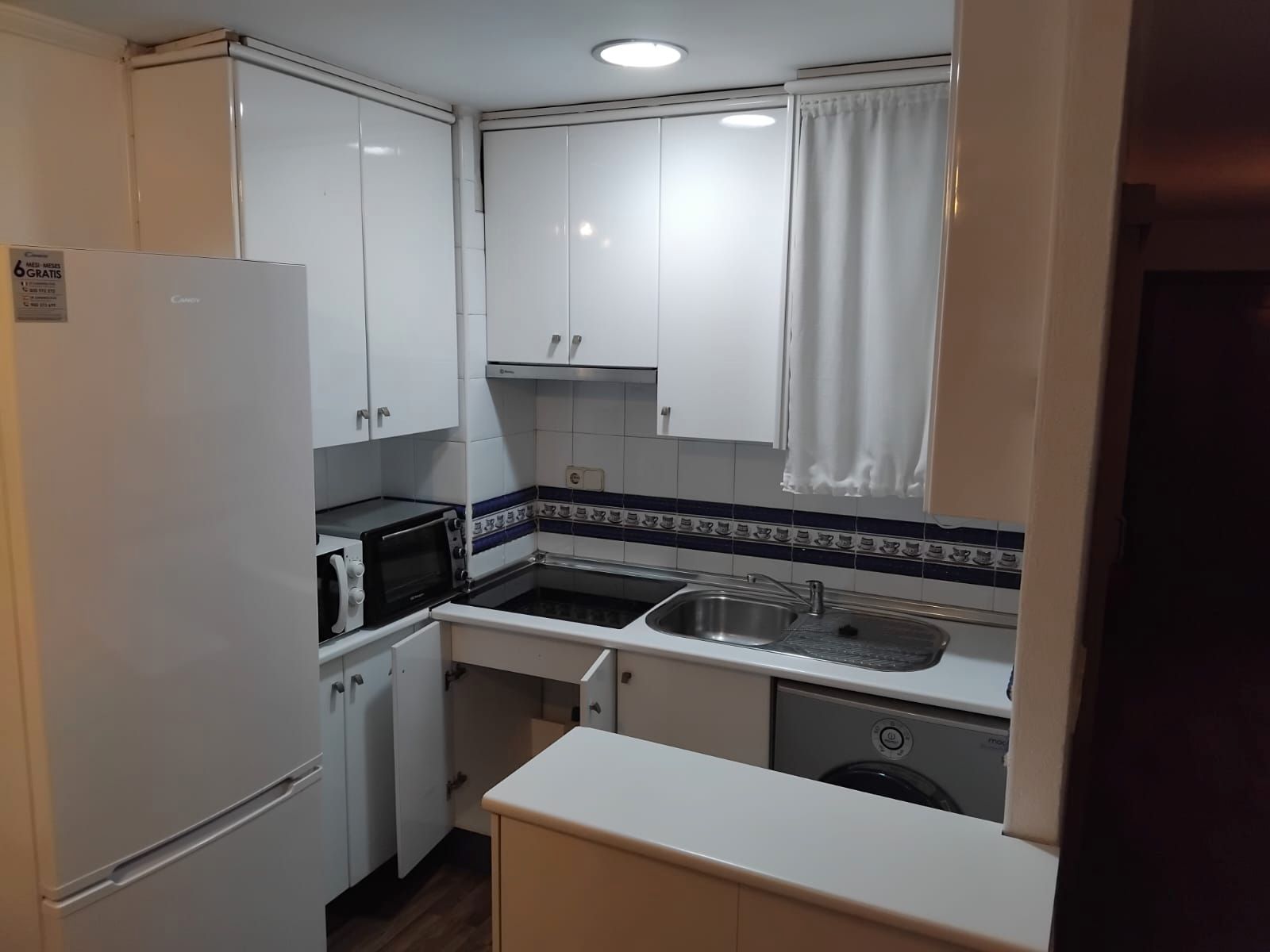 Cocina de Apartamento de alquiler en  Murcia Capital con Aire acondicionado, Calefacción y Amueblado