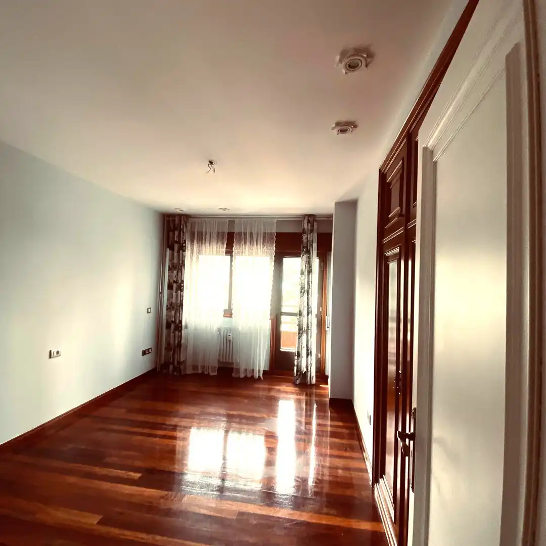 Schlafzimmer von Wohnung zur Miete in Vigo 