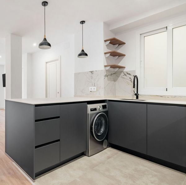 Kitchen of Flat for sale in  Madrid Capital  with Air Conditioner and Heating