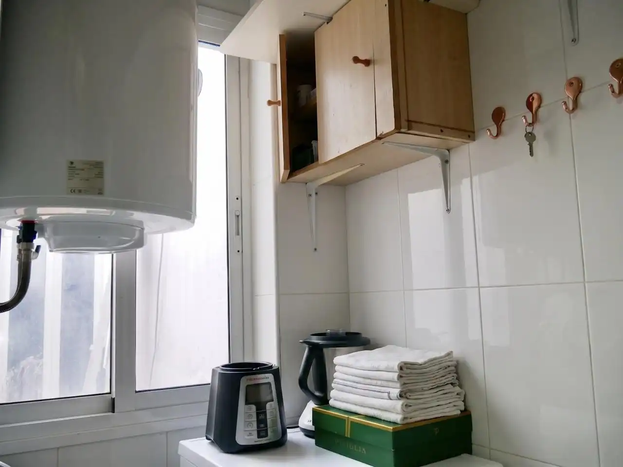 Kitchen of Flat for sale in La Rinconada  with Air Conditioner, Parquet flooring and Terrace