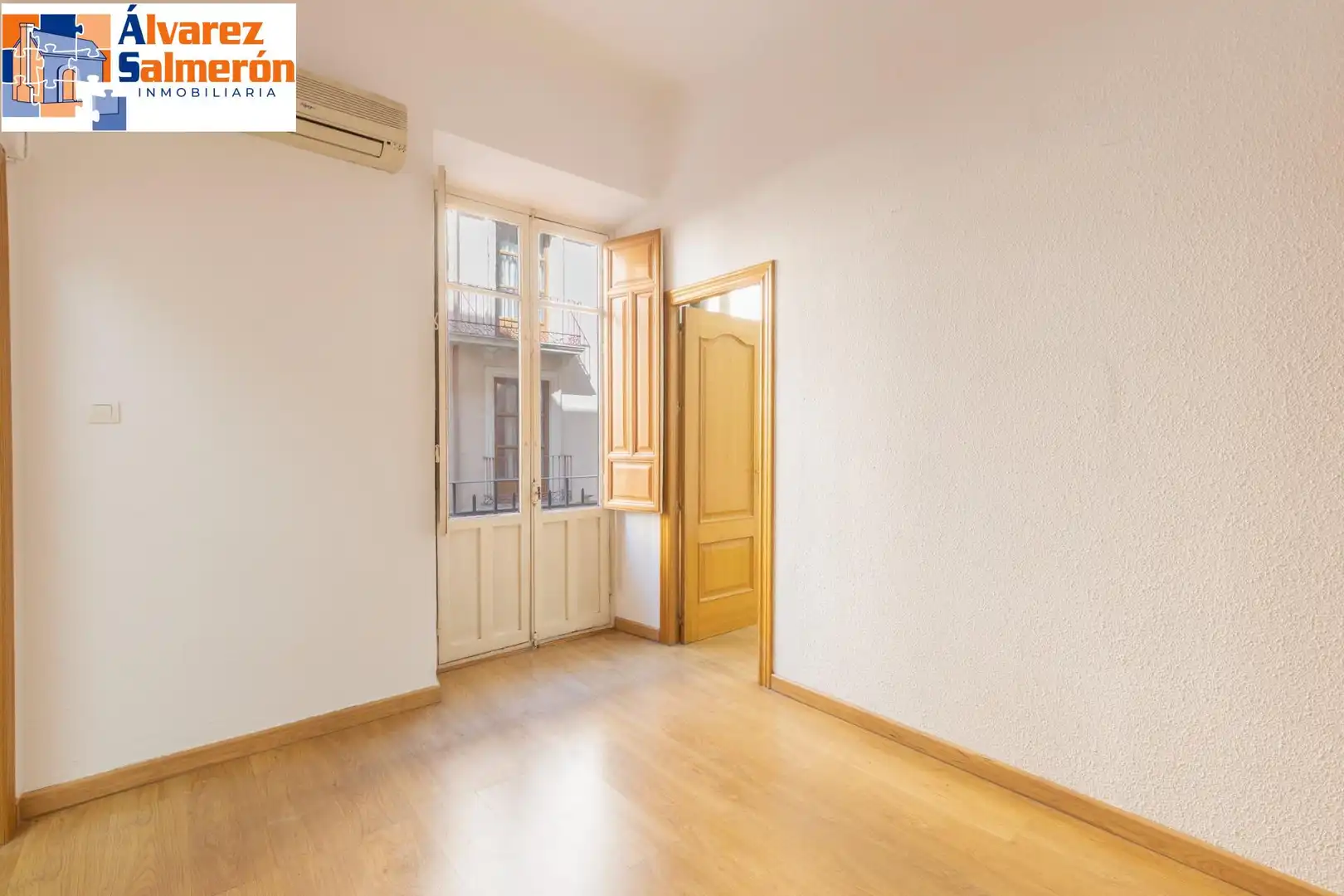 Habitación de Piso en venta en Granada