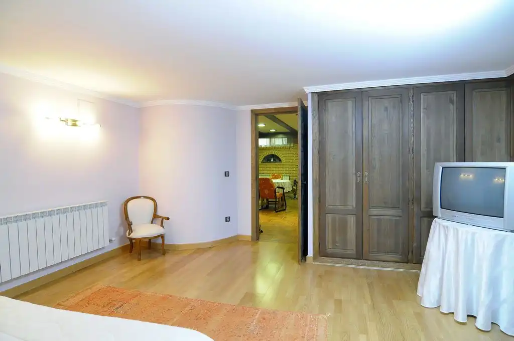 Schlafzimmer von Haus oder Chalet zum Verkauf in Valdepeñas mit Klimaanlage, Heizung und Privatgarten